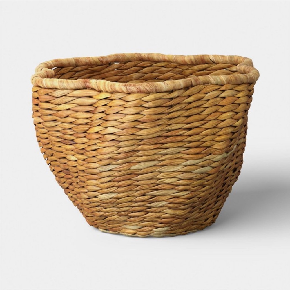 Sculpted Natural Woven Basket
- Threshold™